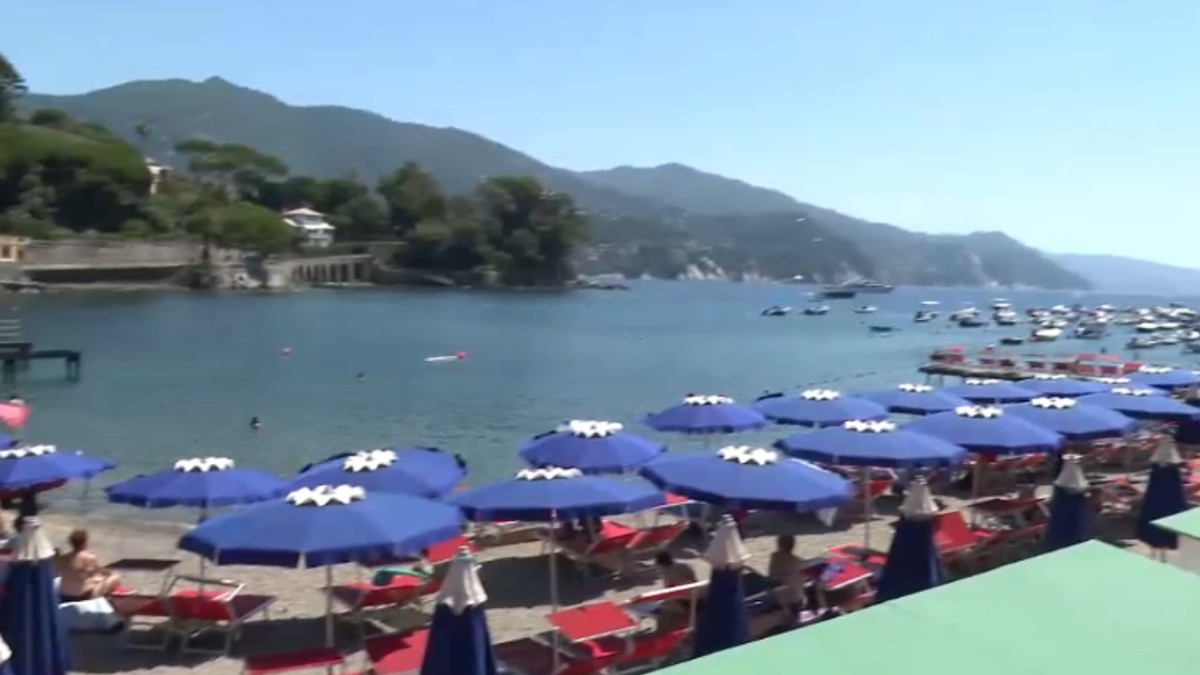Santa Margherita Ligure, niente più cellulari per i bagnini
