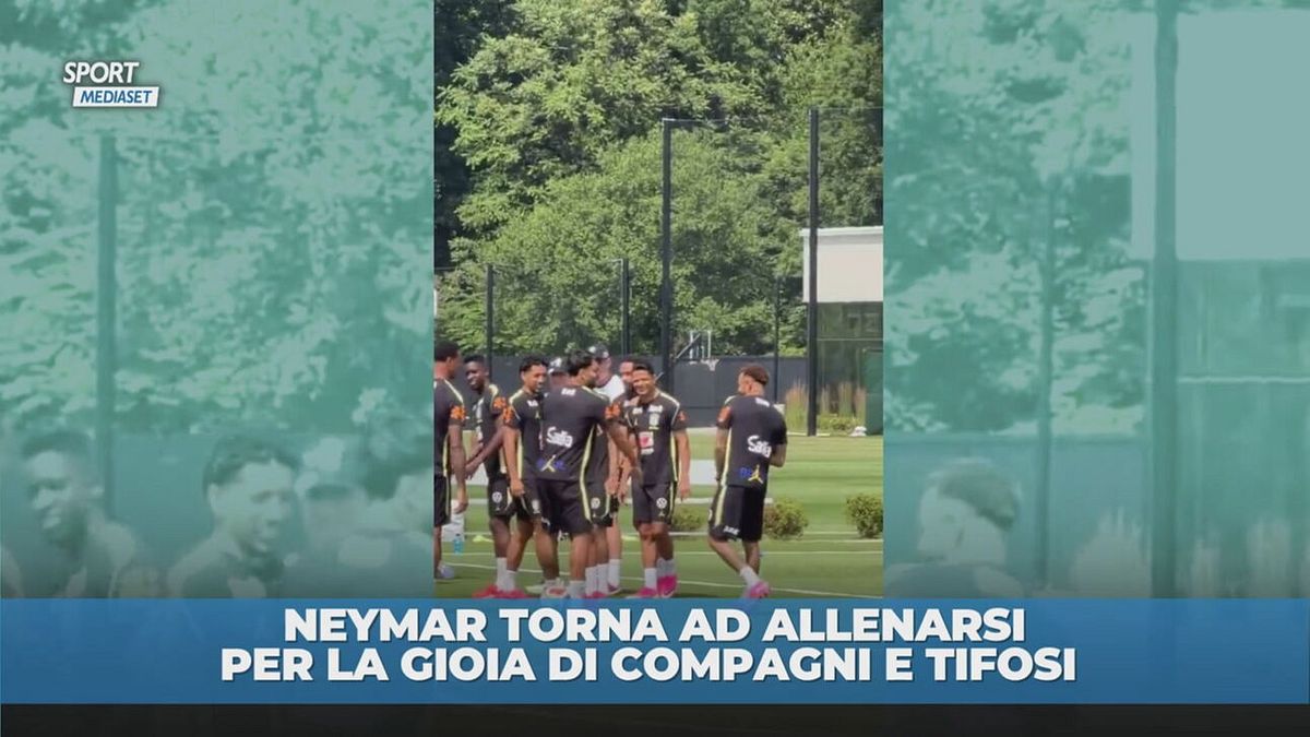 Neymar torna ad allenarsi: compagni felicissimi