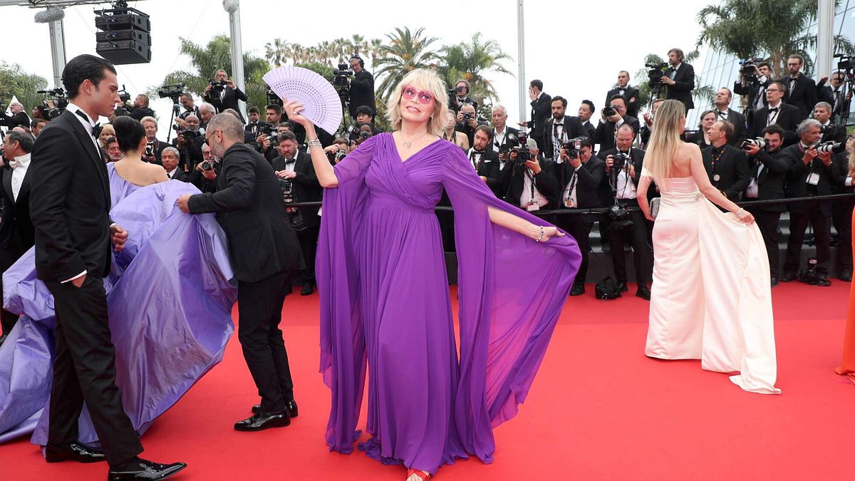  Amanda Lear