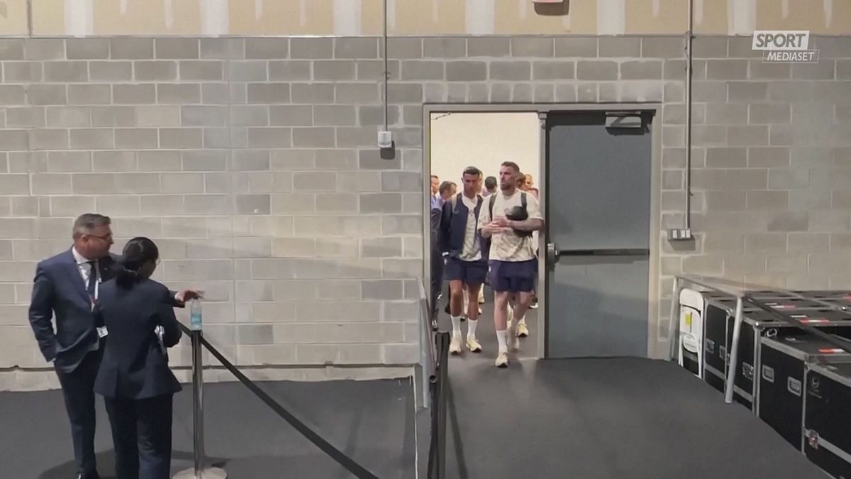 MCH USCITA RONALDO IN MIXED ZONE MCH