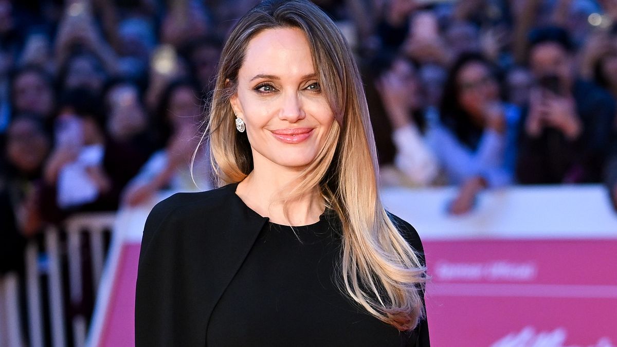 Angelina Jolie sul red carpet della Festa del Cinema di Roma