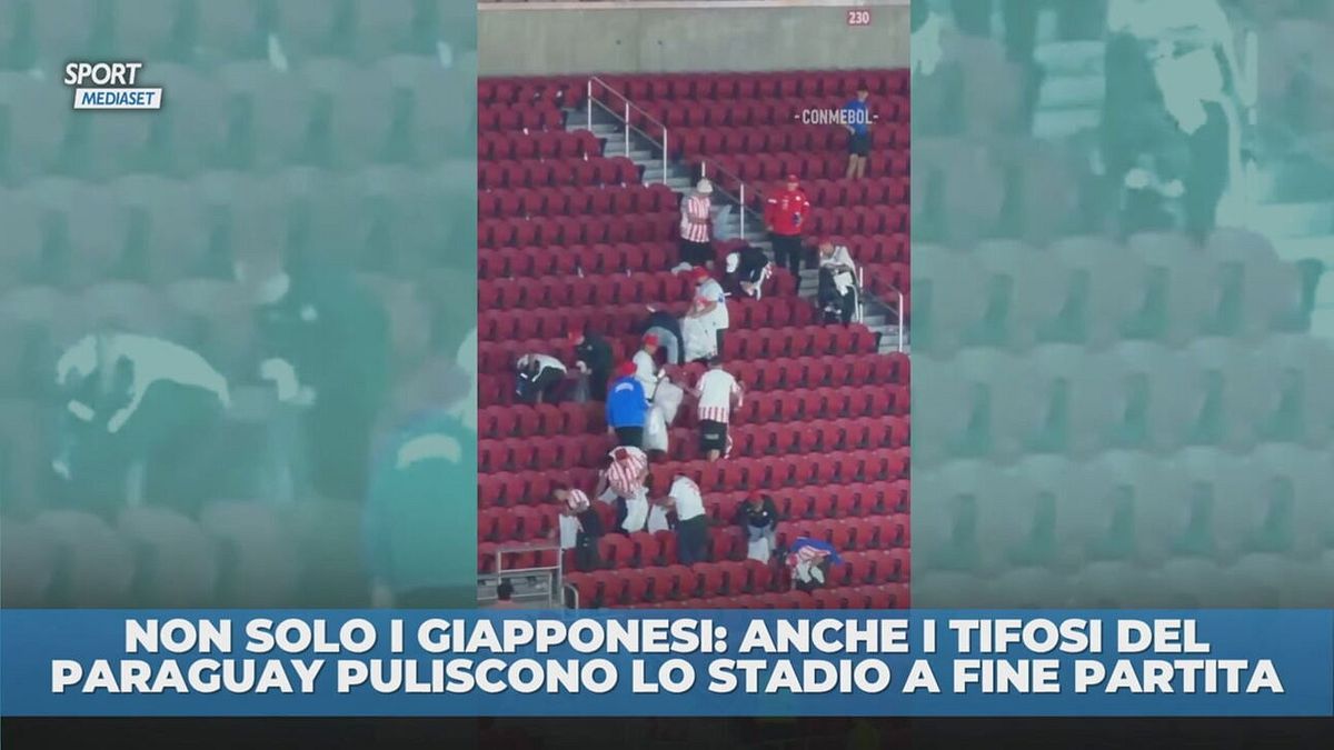 Tifosi del Paraguay puliscono lo stadio