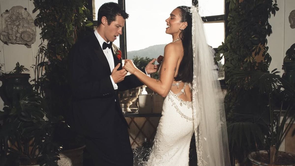  Dua Lipa e Callum Turner