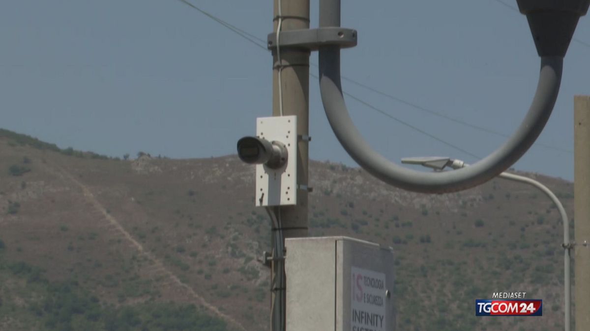 Albenga, la colletta dei cittadini per avere due telecamere di videosorveglianza in più