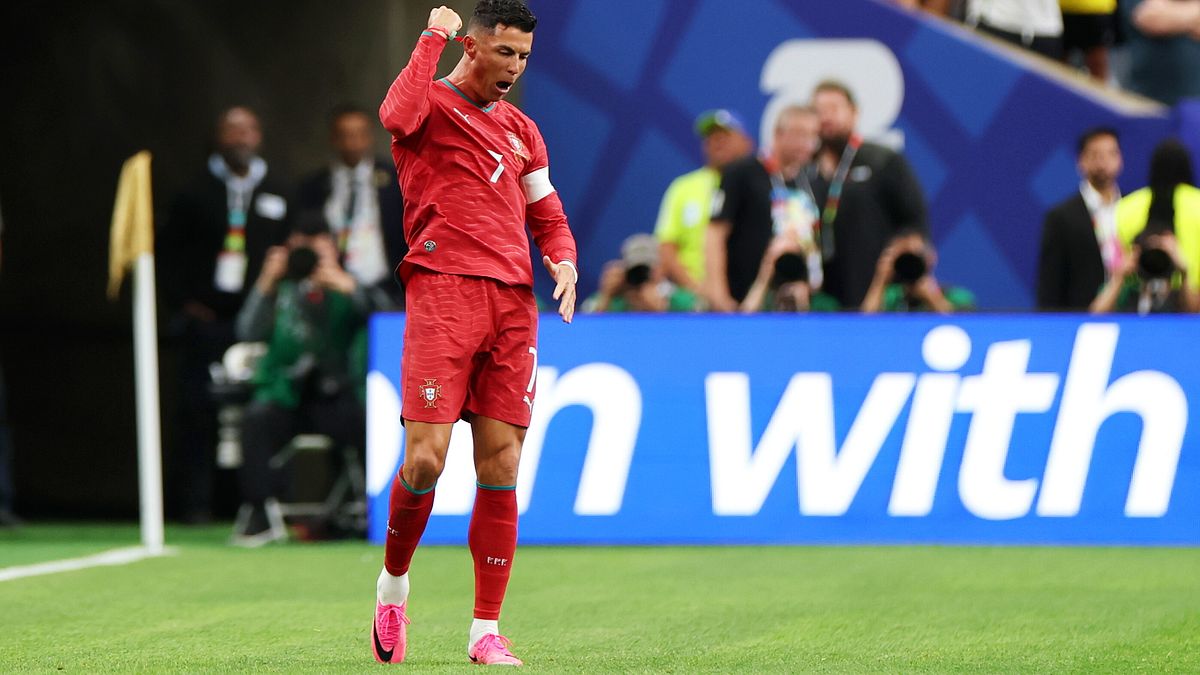 2°) Cristiano Ronaldo – 41 anni e 138 giorni