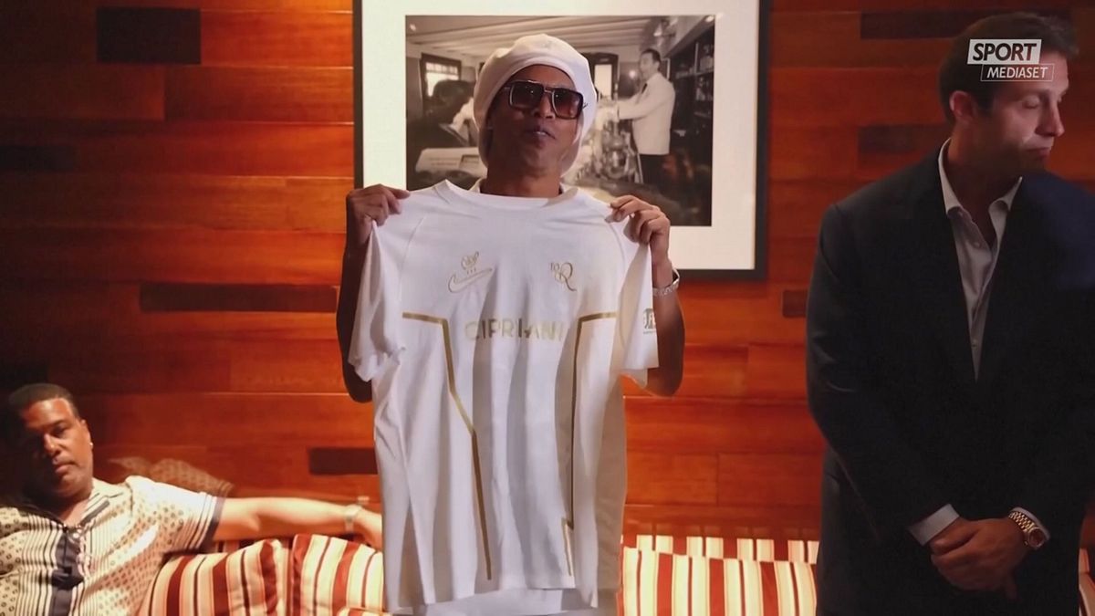 DICH RONALDINHO SI PRESENTA AL RAVENNA PER SITO 24/6 DICH