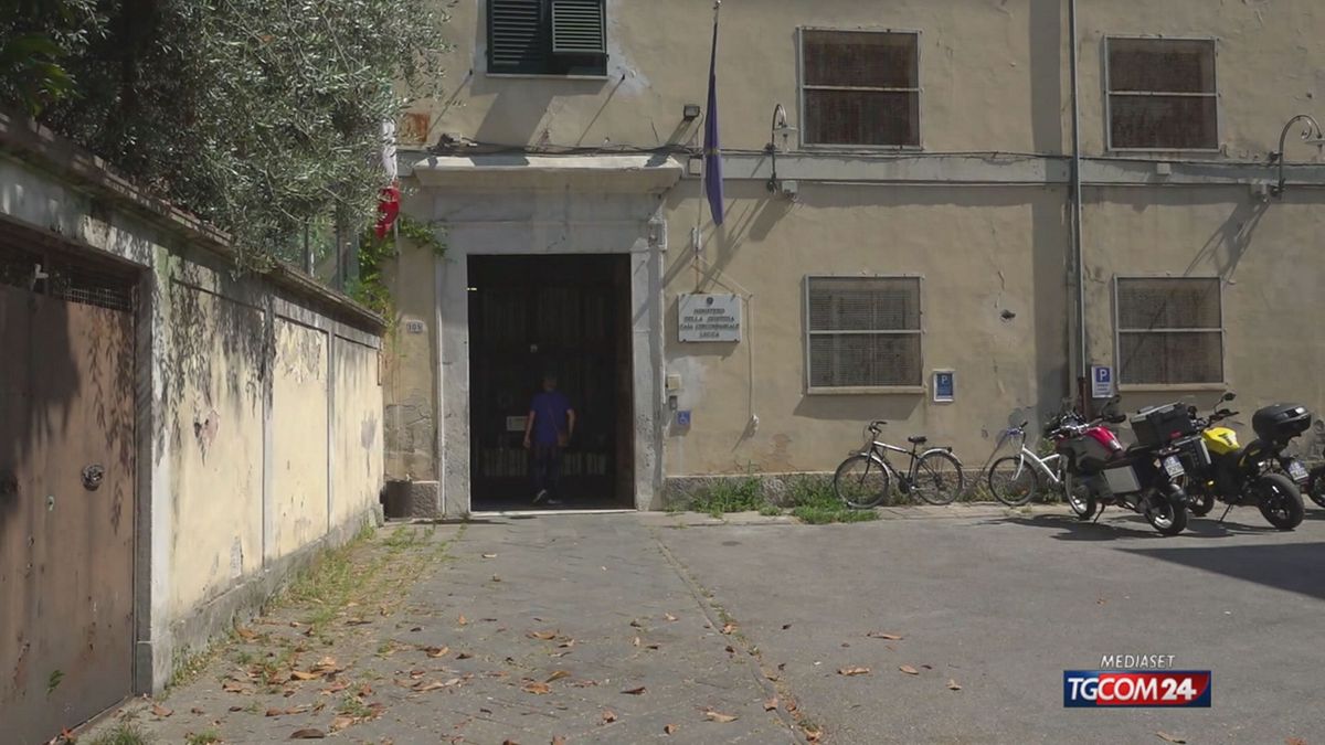 12.00 UCCIDE MOGLIE E FIGLIO SRV