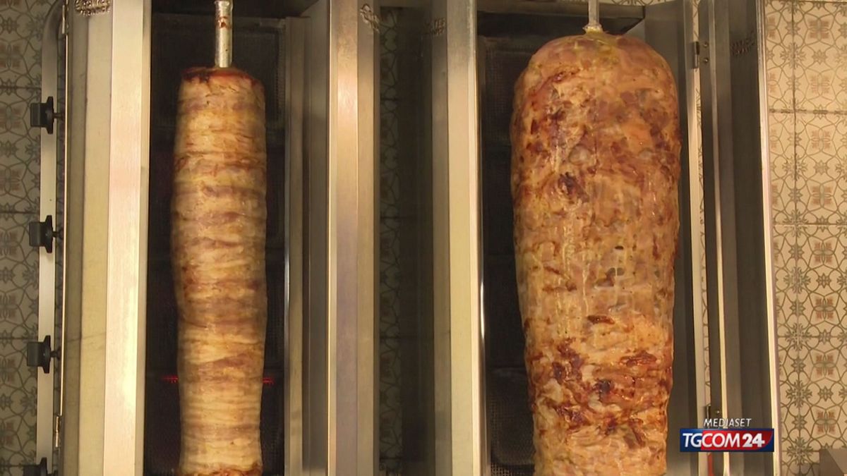 18.00 MARCHE, VIA I KEBAB DAI CENTRI STORICI SRV
