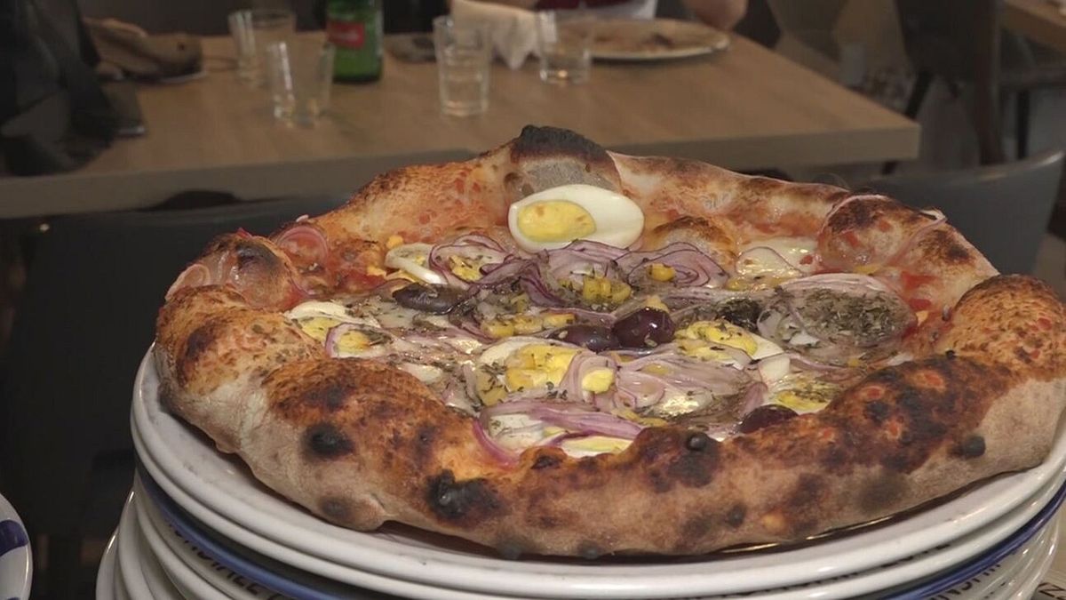 A Miami tutti pazzi per la 'Pizza Ancelotti': "Cipolle, uova sode e…"