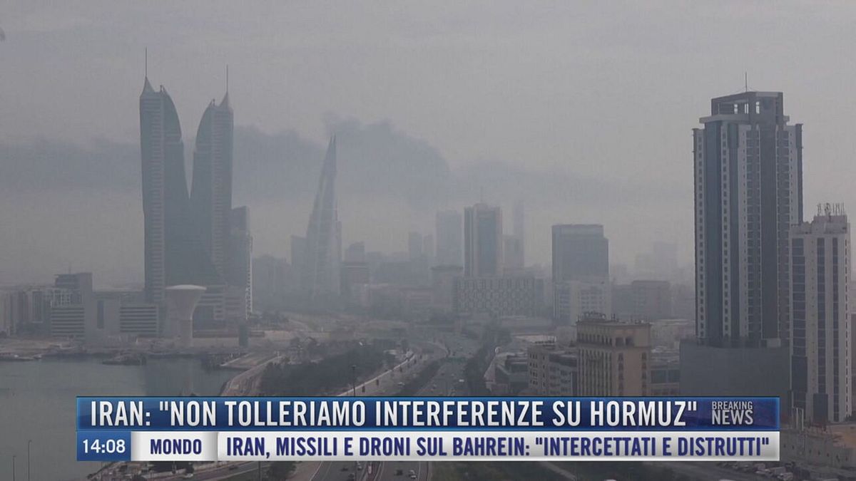 Breaking News delle 14.00 | Iran: "Non tolleriamo interferenze su Hormuz"