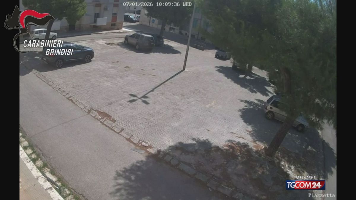 12.00 CAROVIGNO (BR), SVENTATA RAPINA PORTAVALORI SRV