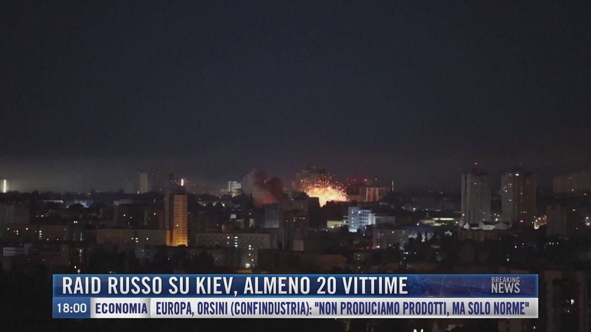 Breaking News delle 18.00 | Raid russo su Kiev, almeno 20 vittime