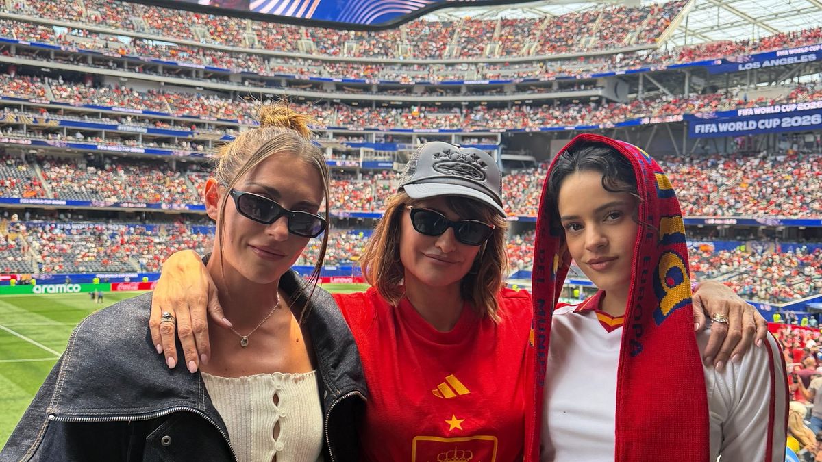  Penelope Cruz, Alexia Putellas e Rosalia 
