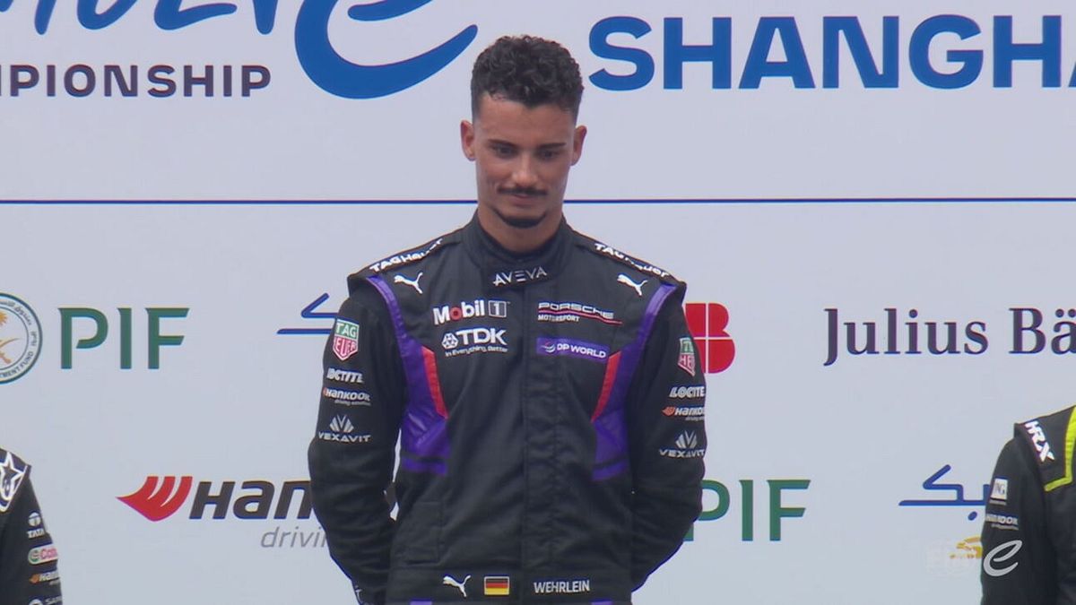Il podio della gara 1 di Shanghai