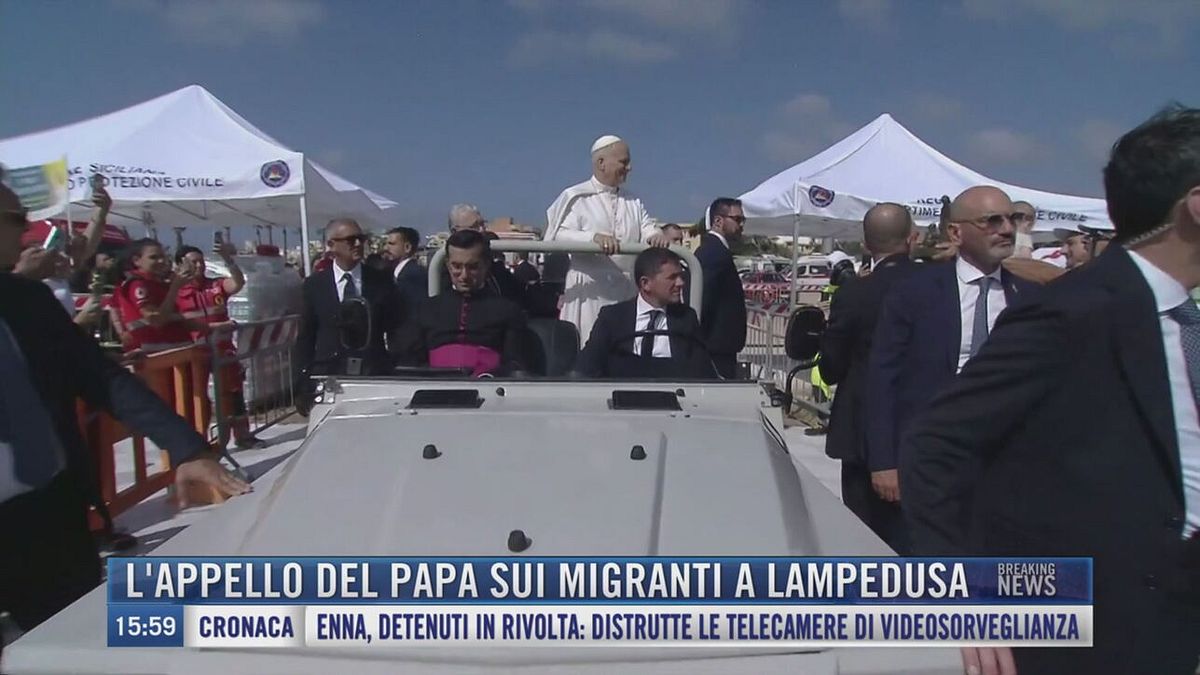 Breaking News delle 16.00 |L'appello del Papa sui migranti a Lampedusa