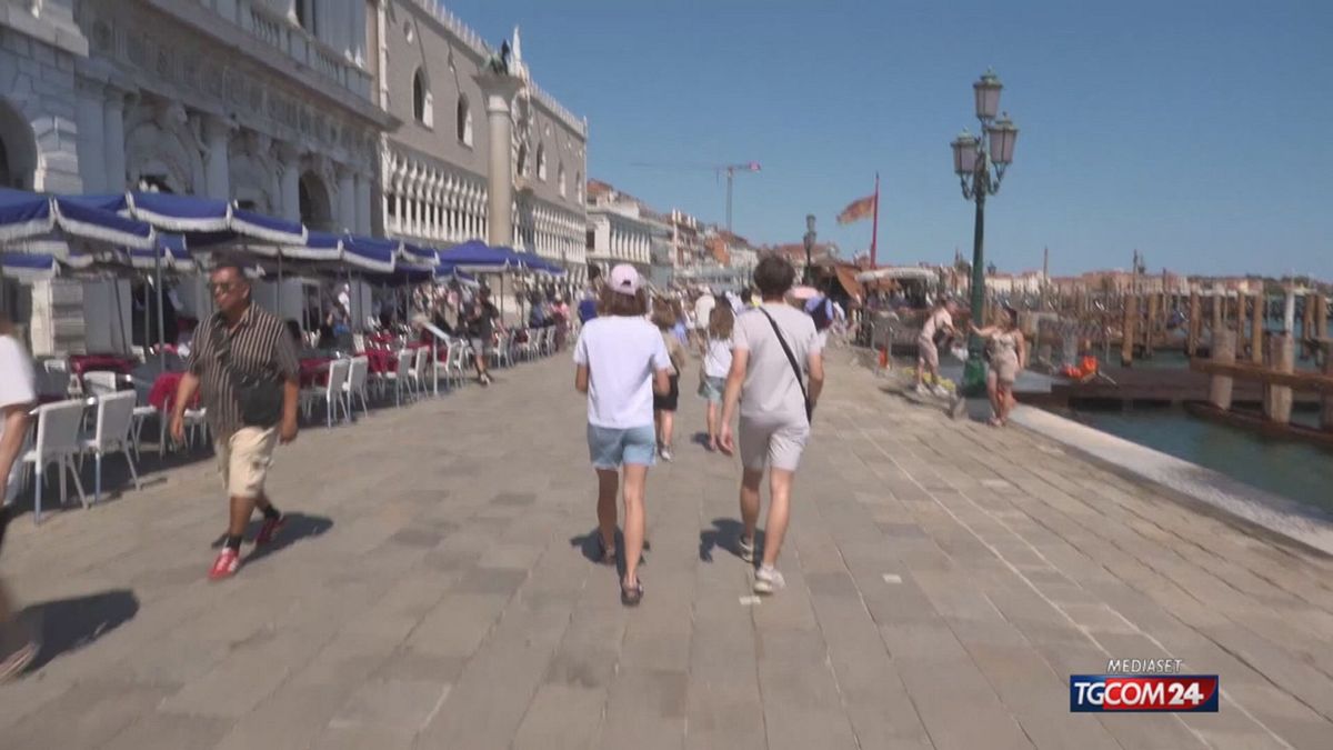 18.00 VENEZIA, CIPRIANI E BORSEGGIATRICI SRV