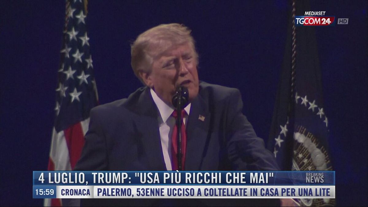 Breaking News delle 16.00 | 4 luglio, Trump: "Usa più ricchi che mai"