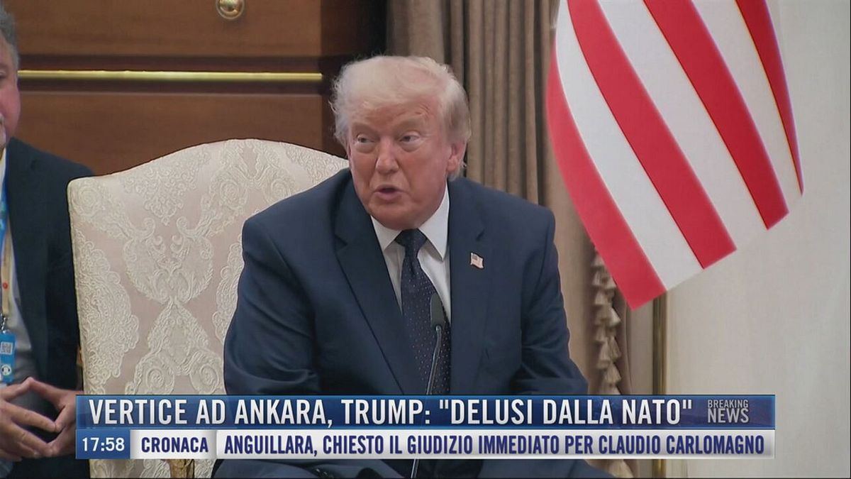 Breaking News delle 18.00 | Vertice ad Ankara, Trump: "Delusi dalla Nato"
