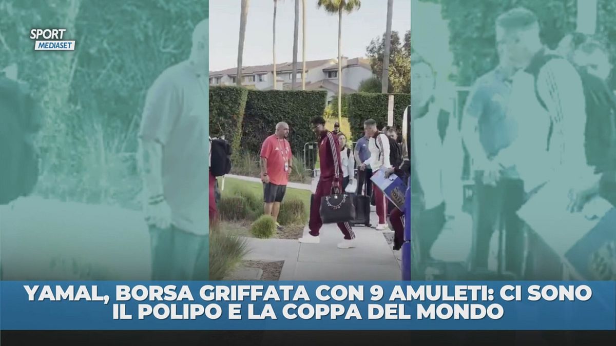 Yamal, spunta la borsa con gli amuleti: c'è anche… il polipo