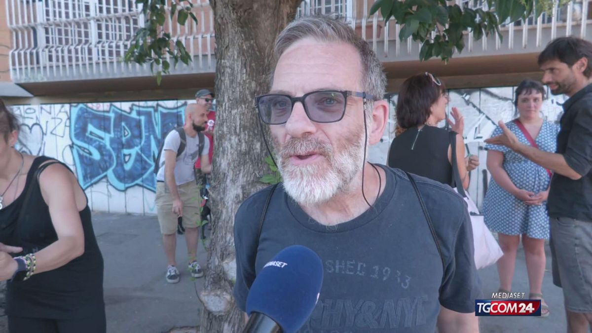 12.05 GARBATELLA, SIT IN PER PINA SRV