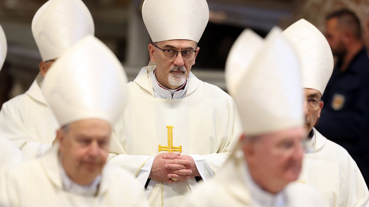 Il Cardinale Pierbattista Pizzaballa durante l’ottava Messa dei Novendiali in suffragio di Papa Francesco nella basilica di San Pietro