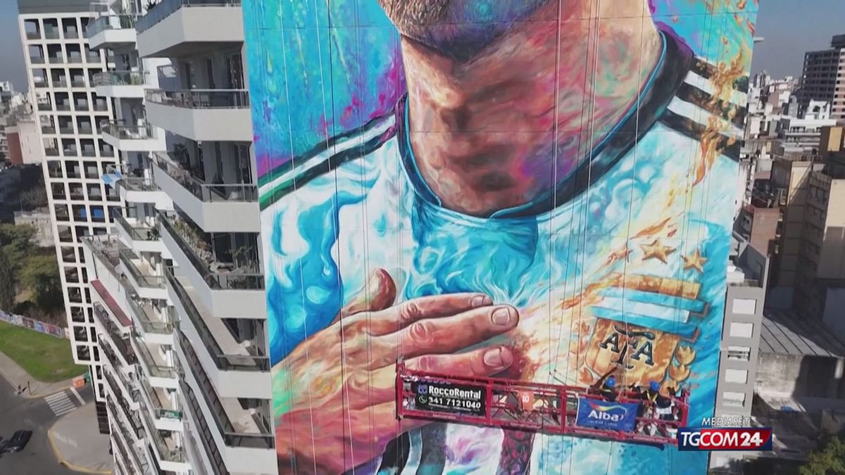 18.00 MCH MURALE PER MESSI MCH