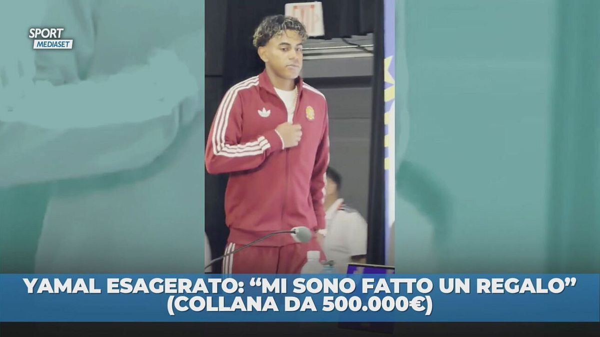 Yamal in conferenza con il regalo da 500.000€