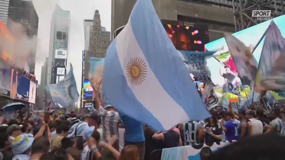 MCH TIFOSI ARGENTINA TIMES SQUARE MCH