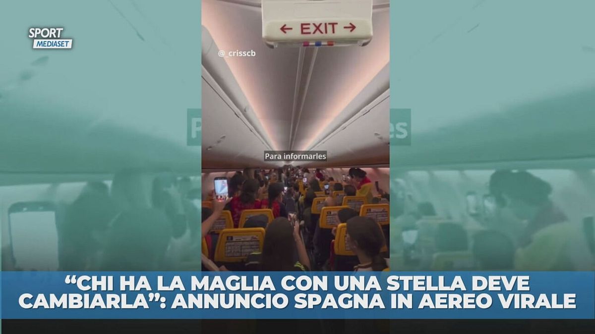 Spagna campione, l'annuncio in aereo è virale