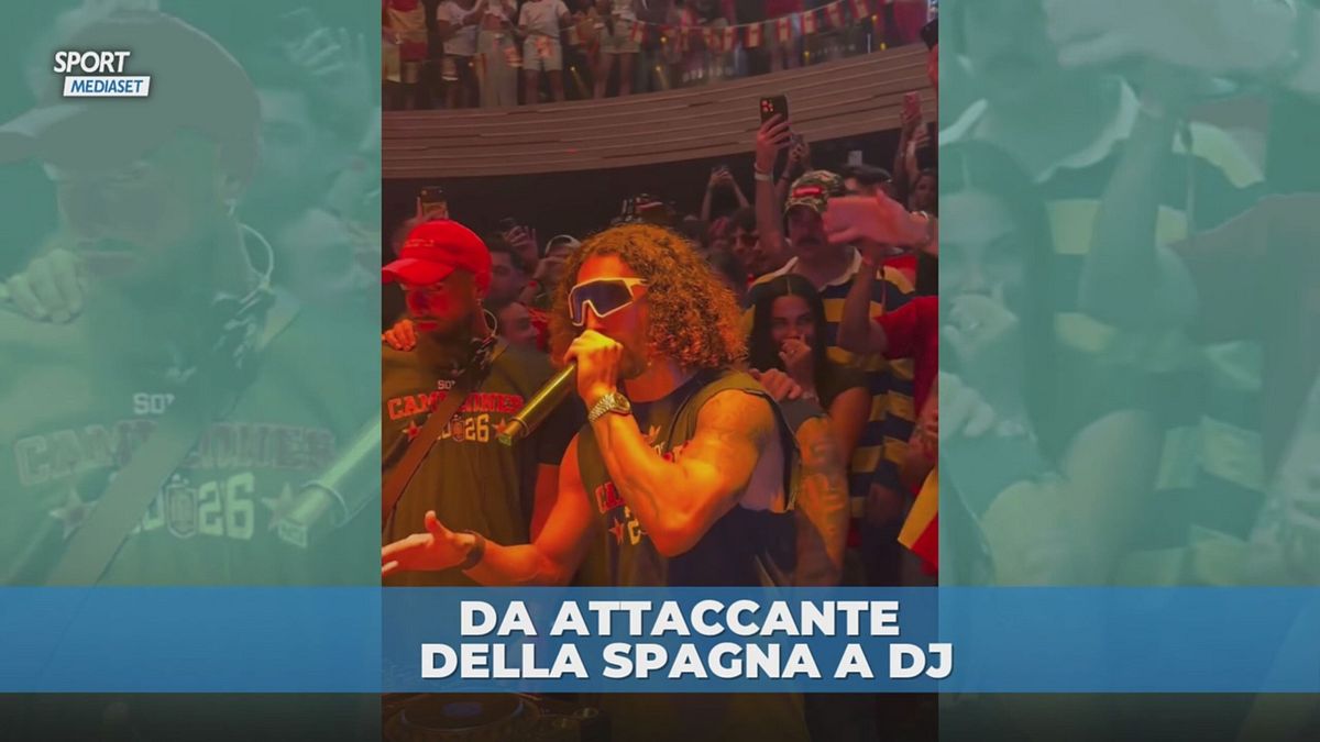 Festa Spagna: Borja Iglesias si trasforma in DJ Panda