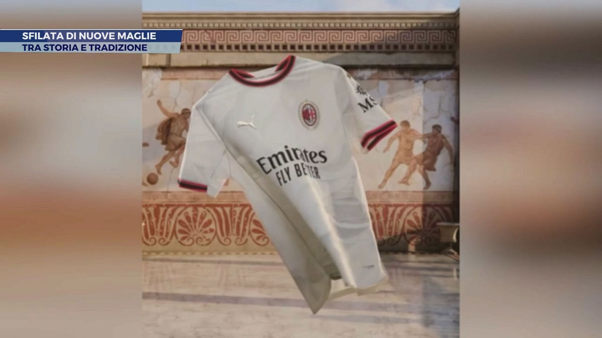 Sfilata di nuove maglie