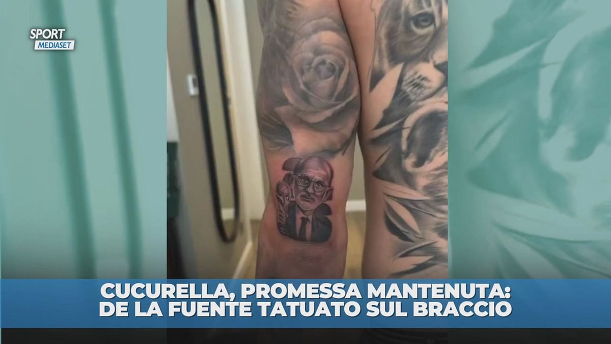 Cucurella si tatua De La Fuente sul braccio