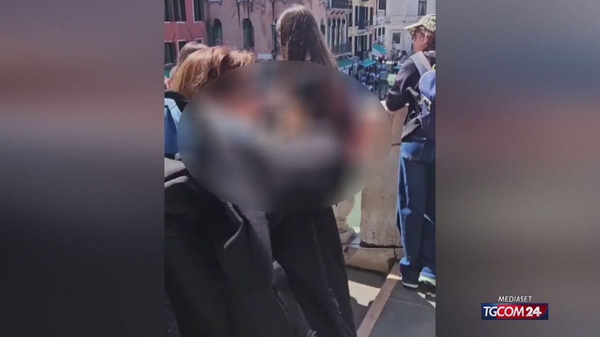 12.00 VENEZIA E BORSEGGIATORI SRV