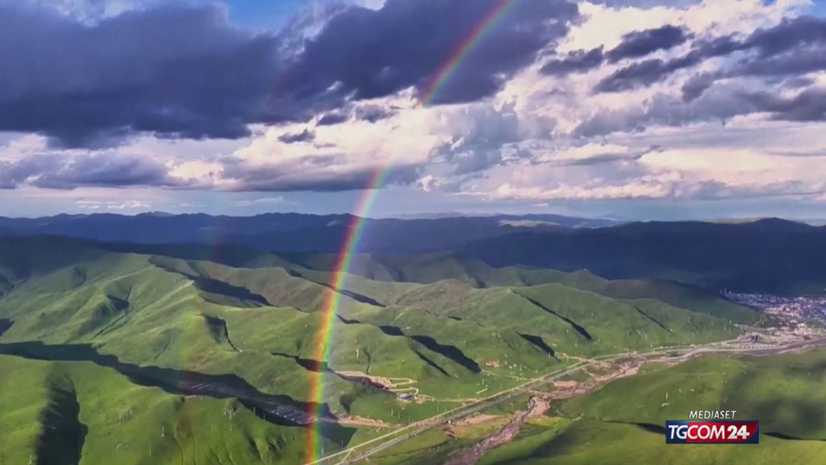 Cina, in cielo appare un rarissimo arcobaleno circolare