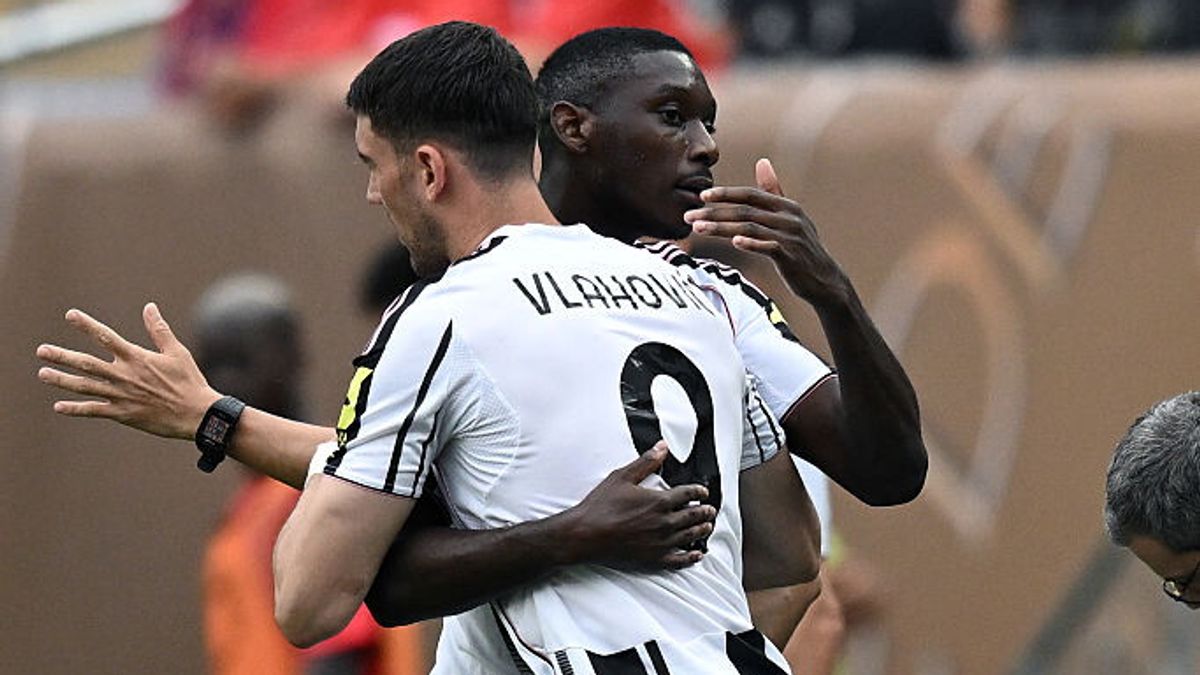 Ufficiale il ritorno di Kolo Muani alla Juventus, stavolta con la maglia numero 9 che fino a qualche settimana fa era di Dusan Vlahovic
