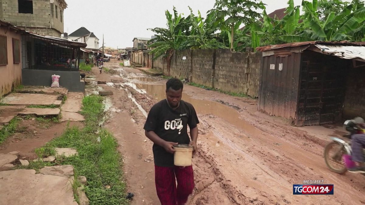 ARTISTA TERRA NIGERIANA SITO SRV