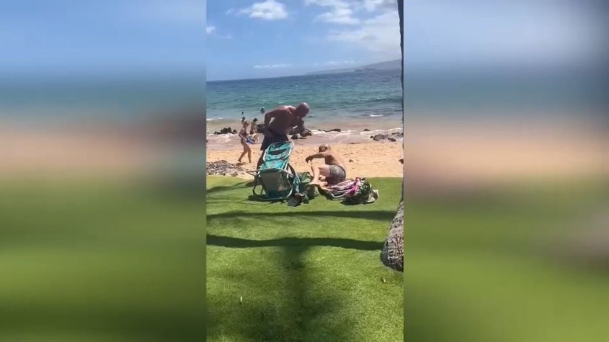 Hawaii, candidato democratico fa a botte in spiaggia: arrestato