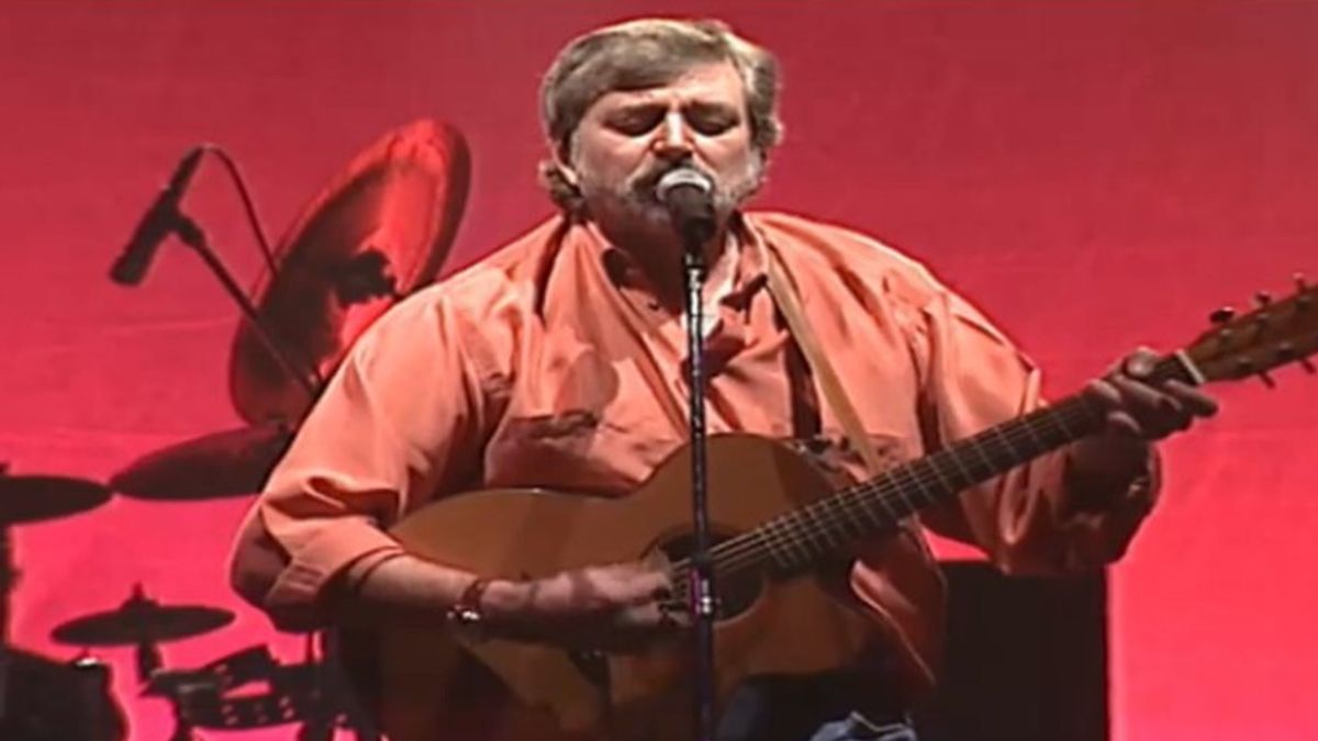 E' morto Francesco Guccini, la voce d'autore che raccontò l'Italia