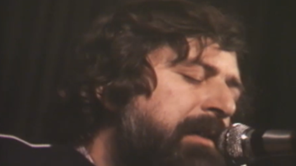 Francesco Guccini canta "Autogrill" | Video