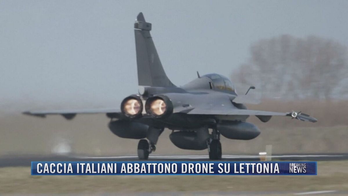 Breaking News delle 21.30 | Caccia italiani abbattono drone su Lettonia