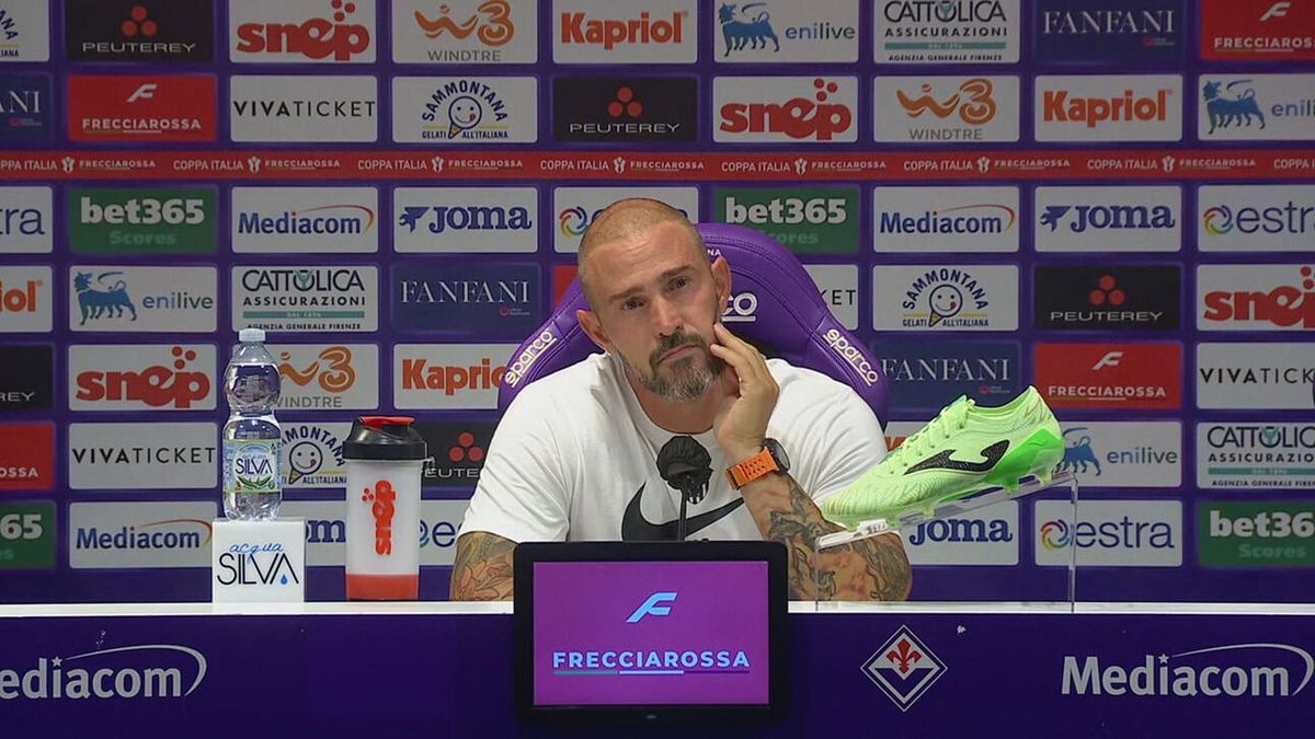 Floro Flores: "Un'emozione avere mio figlio accanto che gioca per la Fiorentina, mi è uscita una lacrima"