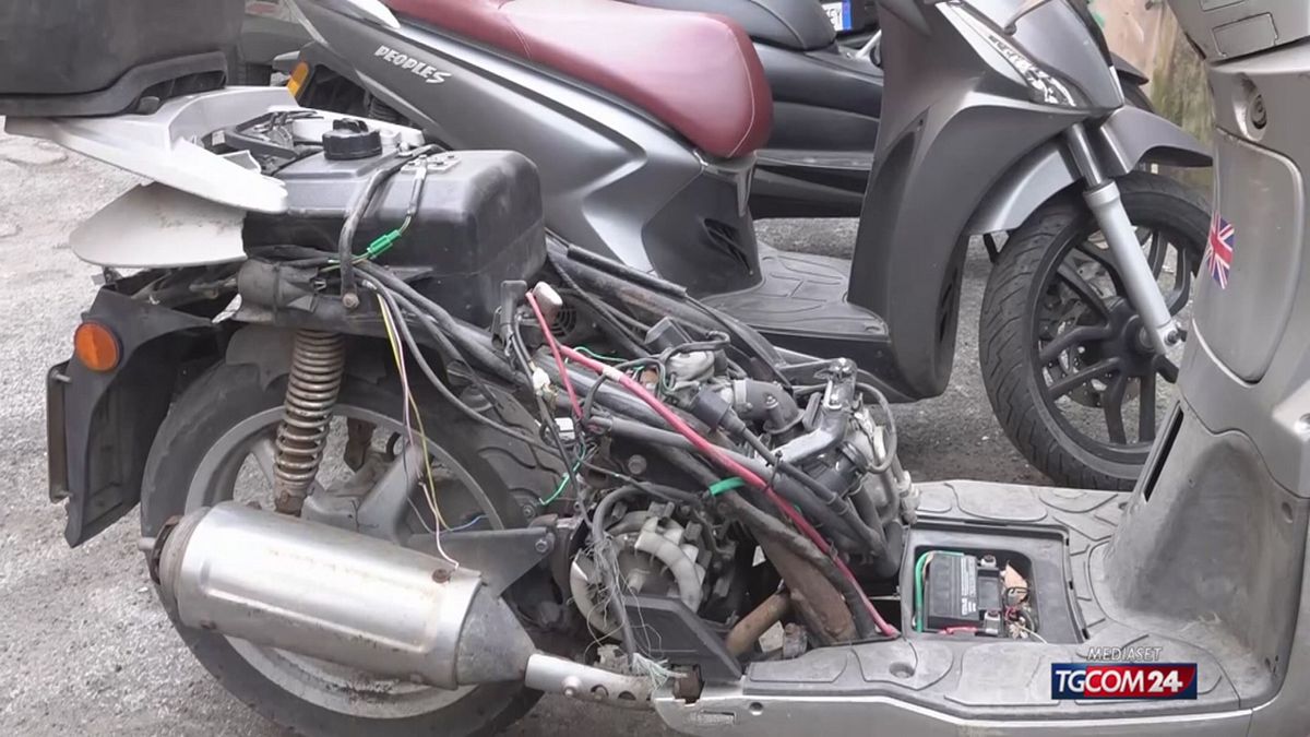 17.30 AUTO SMONTATE SRV