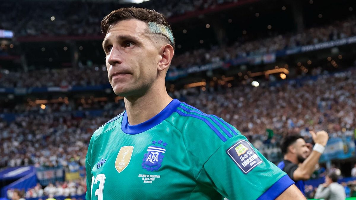 Emiliano "Dibu" Martinez