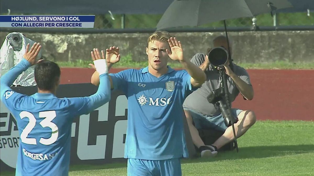 Højlund, servono i gol