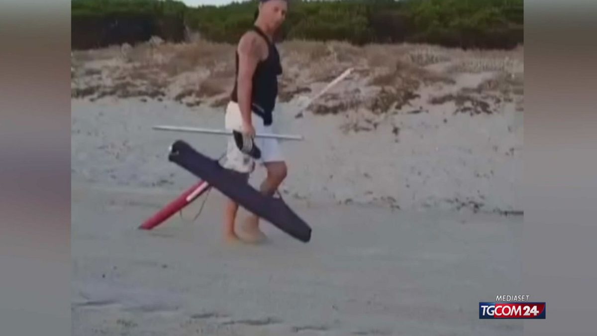 18.00 (non usare) SARDEGNA SPIAGGE OCCUPATE SRV