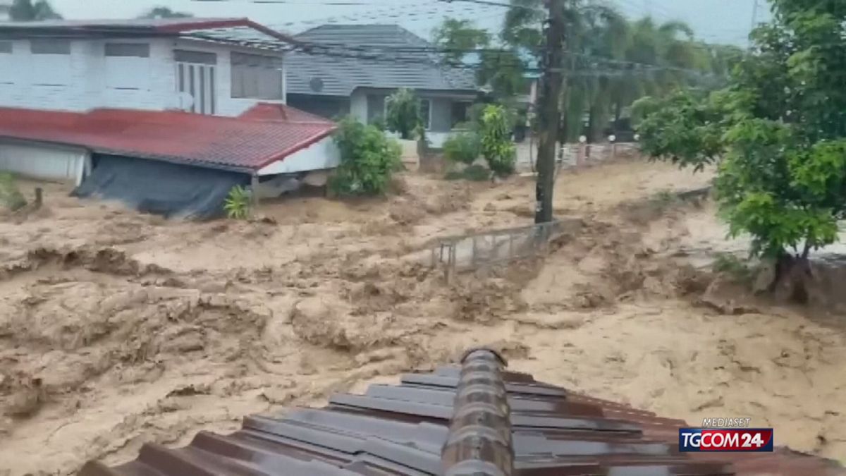 INONDAZIONI THAILANDIA PER SITO SRV