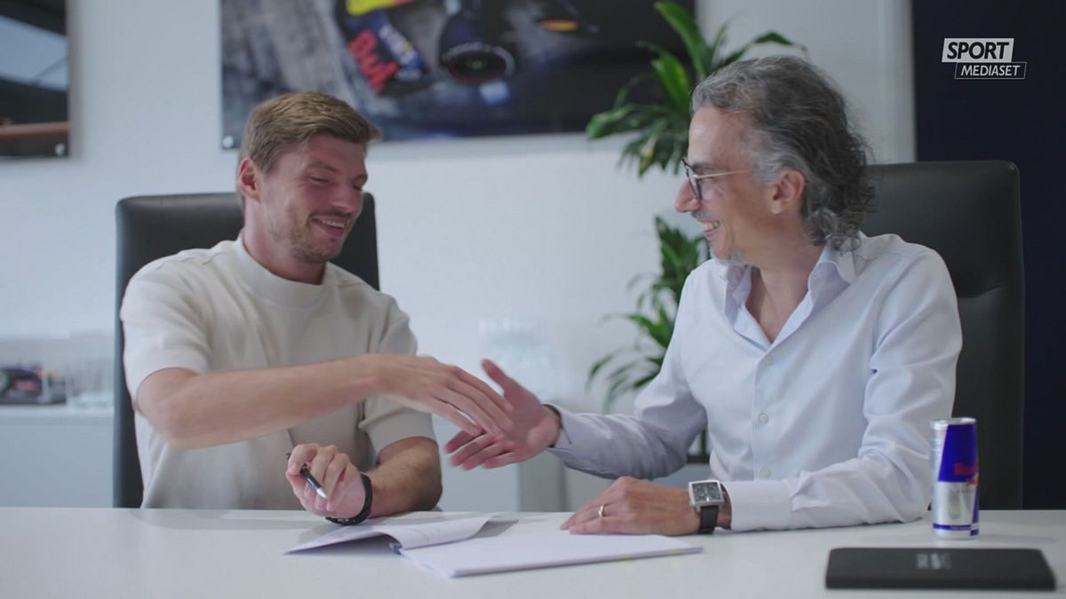 RULLO VERSTAPPEN RINNOVA RED BULL SRV