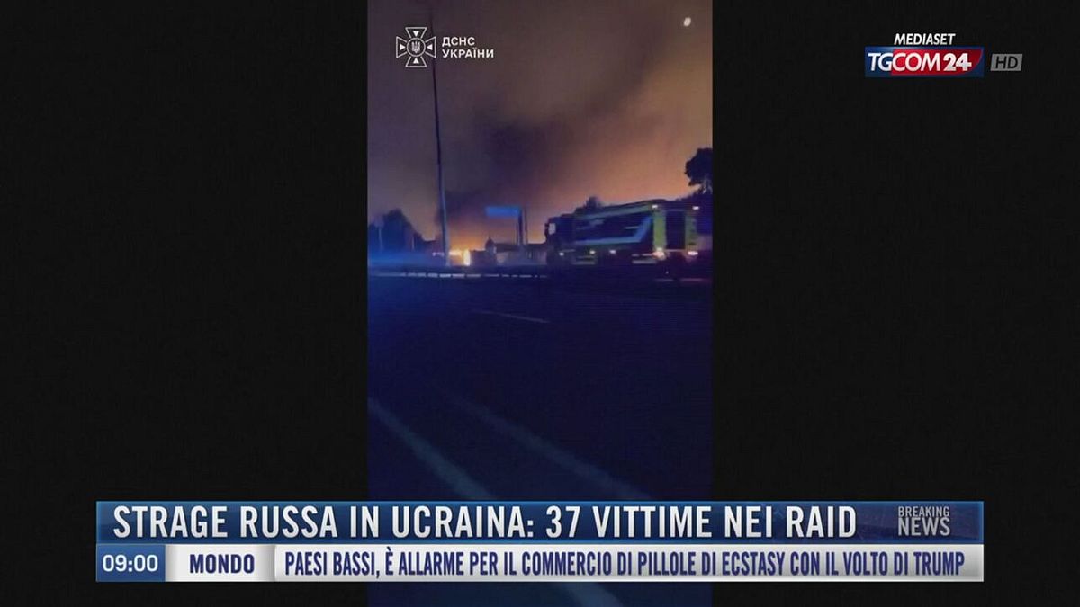 Breaking News delle 9.00 | Strage russa in Ucraina: 37 vittime nel raid