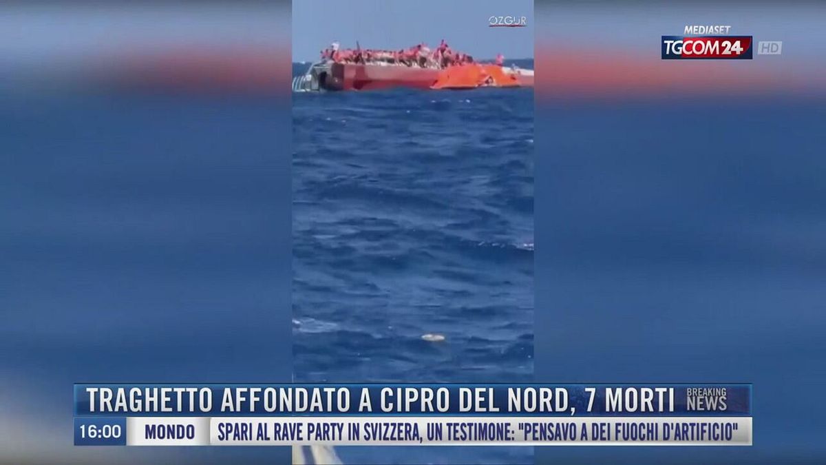 Breaking News delle 16.00 | Traghetto affondato a Cipro del Nord, 7 morti