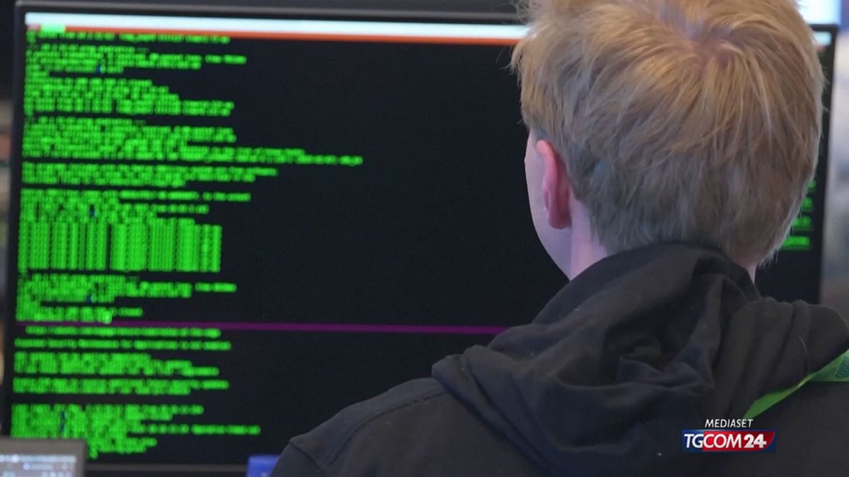 12.00 AI FUORI CONTROLLO, 300 CASI A LUGLIO SRV